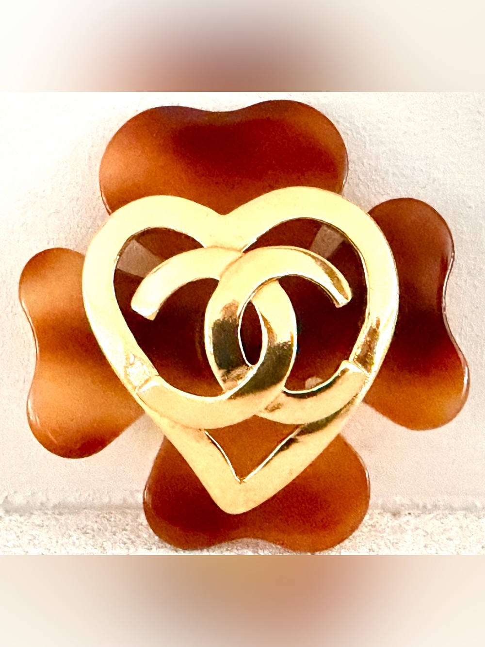 CHANEL Vintage 1994 94P Tortoiseshell Heart CC Clover Brooch